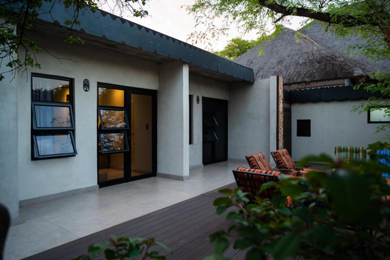 Chobe River Lodge Касане Экстерьер фото
